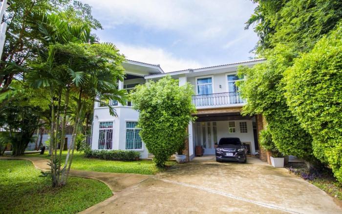 Tawan villa 7 BR with privater pool