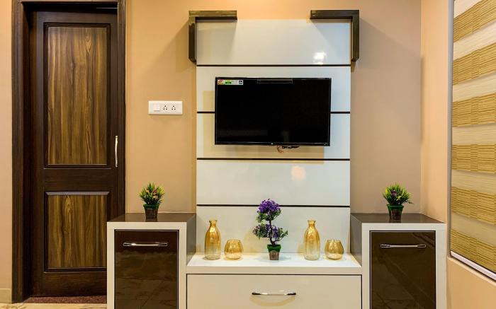 Uptown Boutique Homes: 2BHK with Parking