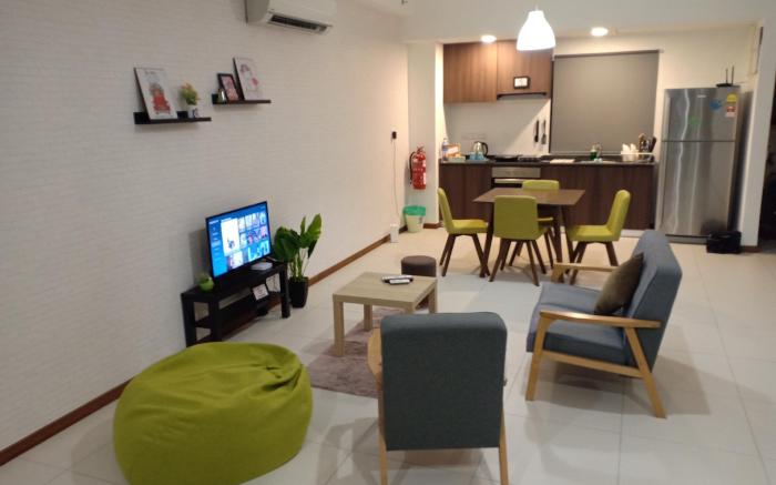 STUNNING Seaview Studio by The Landmark Gurney 146