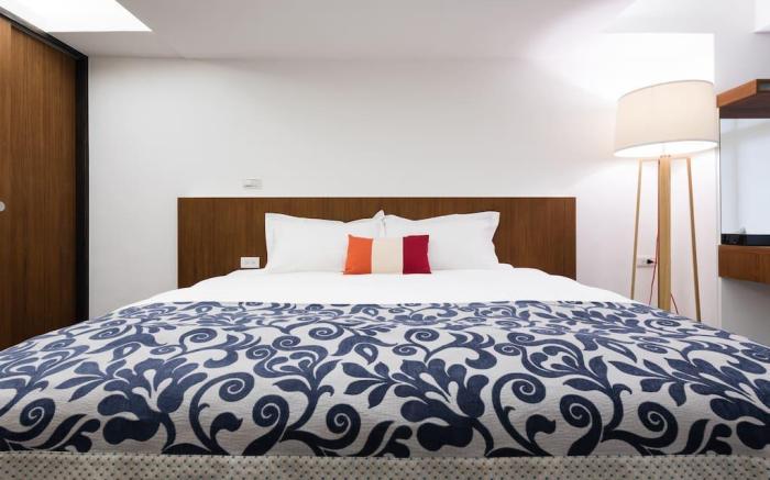 101 Xinyi Boutique A for 2-6P  (Monthly)