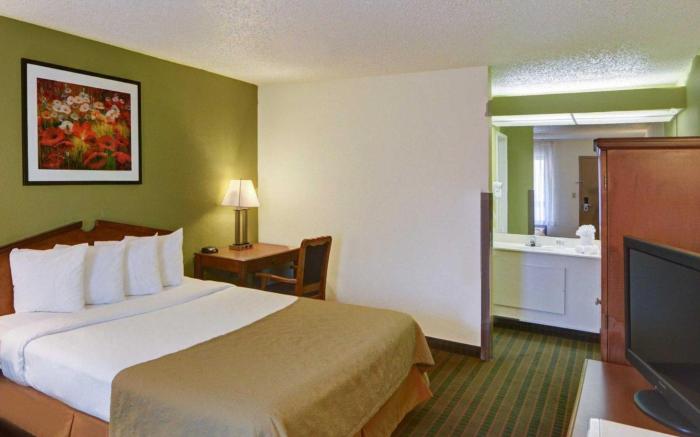 Quality Inn at Arlington Highlands