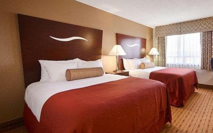 Best Western Plus Burlington Inn and Suites