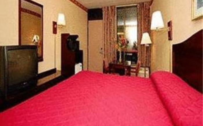 Super 8 by Wyndham Meadowlands