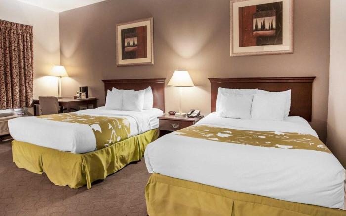 Econo Lodge Inn & Suites Fairgrounds