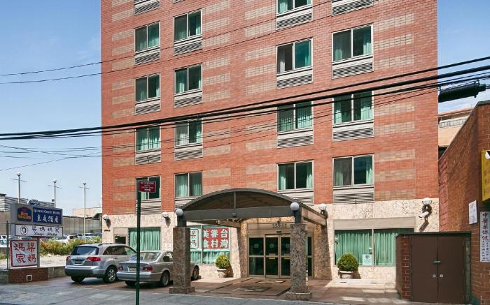 Best Western Queens Court Hotel