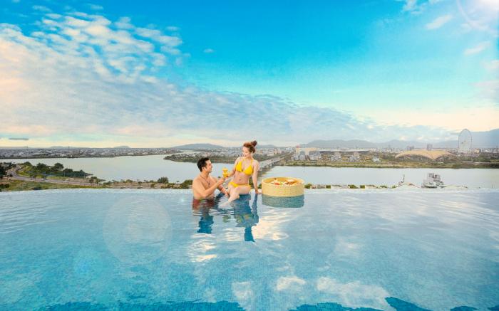 RHM Luxury Hotel And Suite
