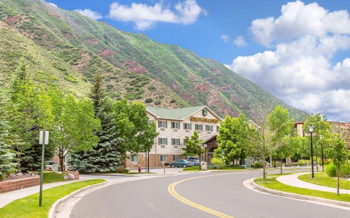 Quality Inn & Suites On The River