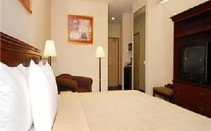 Holiday Inn Express & Suites Mountain View Silicon Valley By IHG