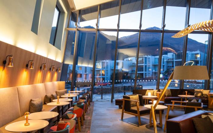 Holiday Inn Express And Suites Queenstown By IHG