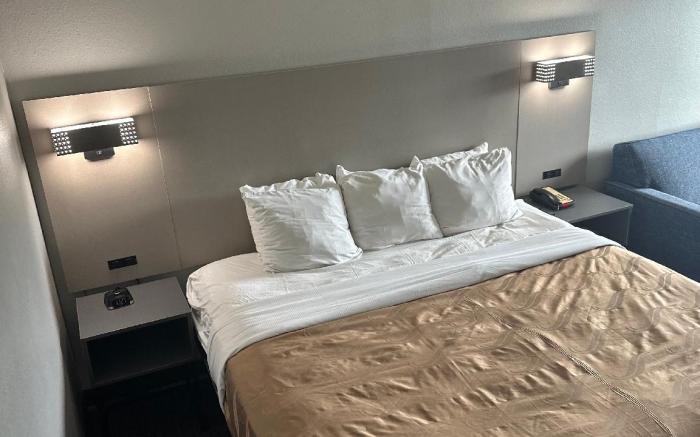 Quality Inn & Suites at Dollywood Lane