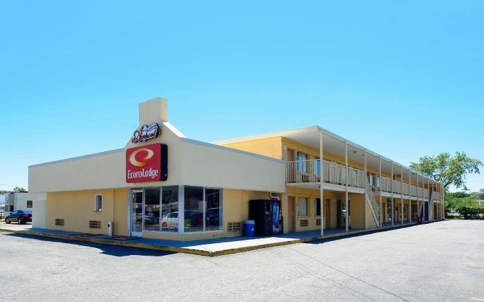 Econo Lodge Airport