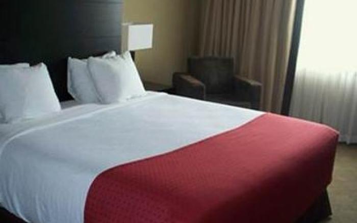 Edmonton Hotel & Convention Centre