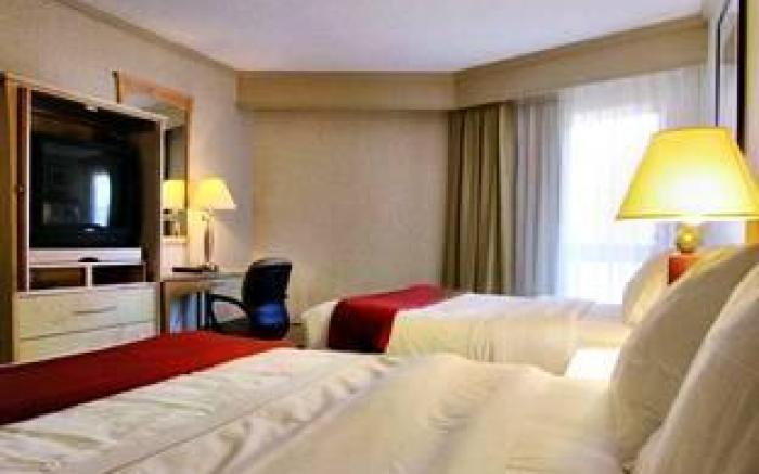 Holiday Inn Express Edmonton Downtown By IHG