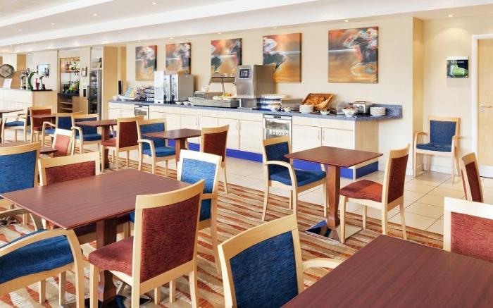 Holiday Inn Express Chester Racecourse By IHG