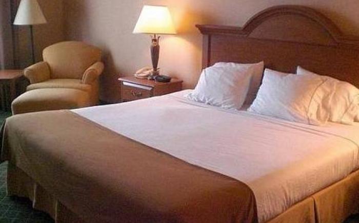 Holiday Inn Express Hotel and Suites Alice By IHG