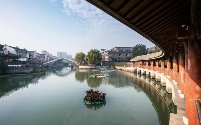 Floral Hotel Yingxi Riverside Deqing