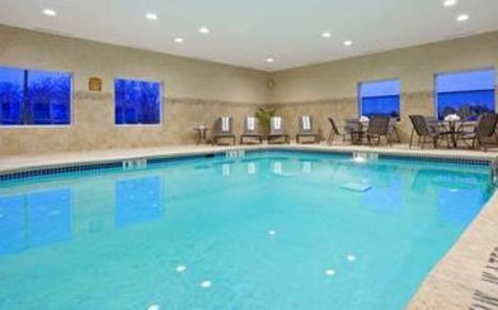Holiday Inn Express & Suites West Long Branch - Eatontown By IHG