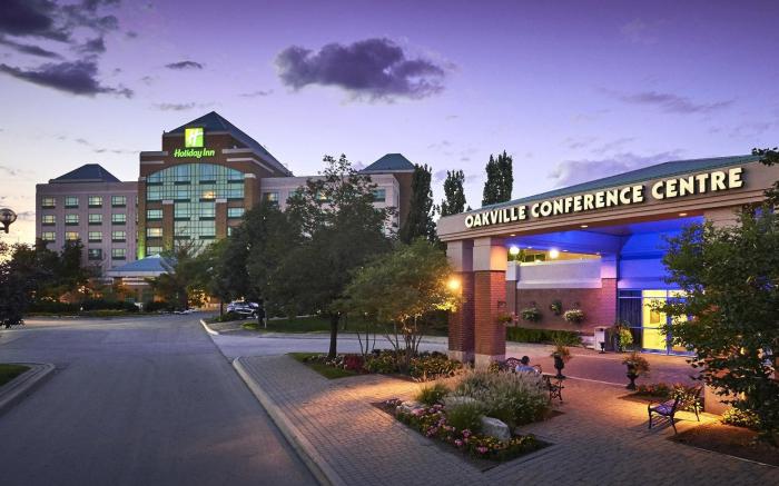 Holiday Inn & Suites Oakville at Bronte By IHG