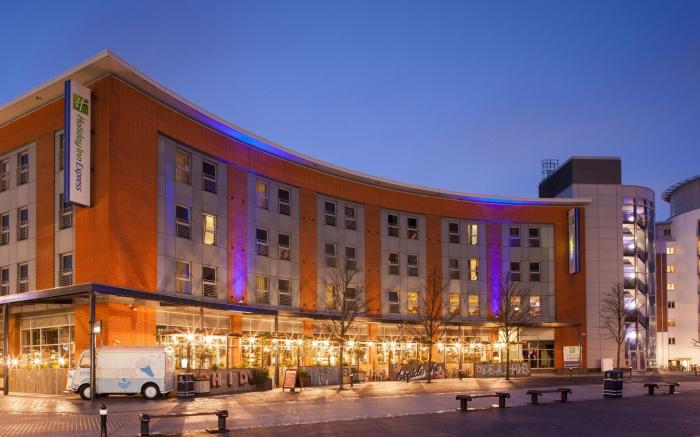 Holiday Inn Express Portsmouth Gunwharf Quays By IHG