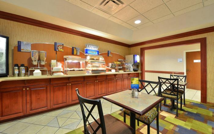 Holiday Inn Express Campbellsville By IHG