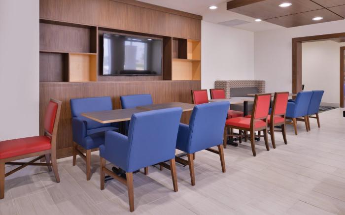 Holiday Inn Express Hotel and Suites Mesquite By IHG