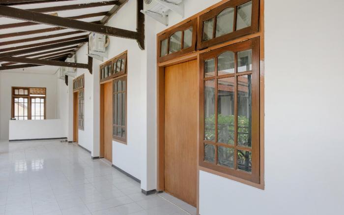Super OYO 1376 Kina Family Residence Syariah