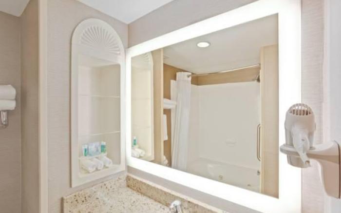 Holiday Inn Express Hotel & Suites Bethlehem By IHG
