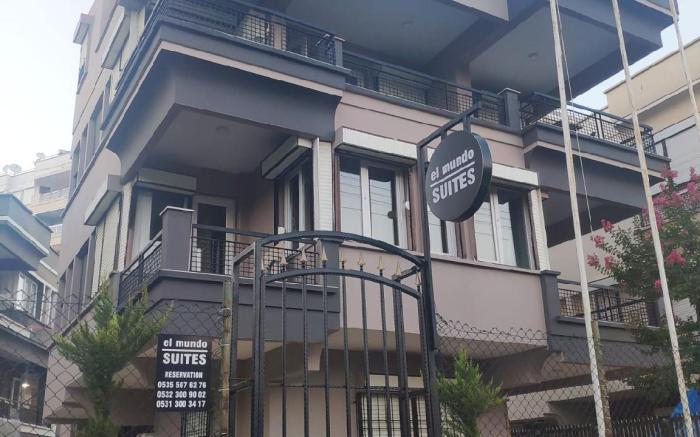 El Mundo Suites
