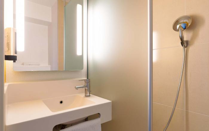 B&B Hotel LYON Sud Etats Unis