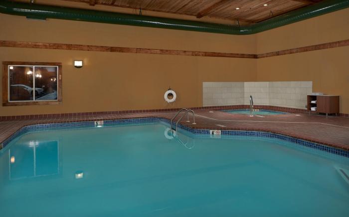 Holiday Inn Express Hotel & Suites Anniston/Oxford By IHG