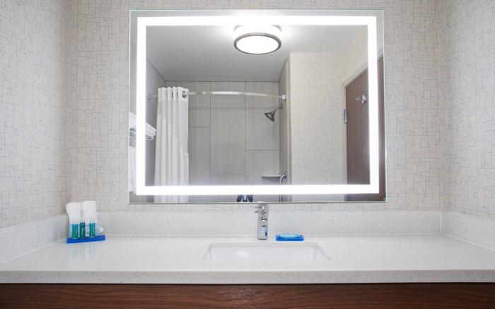 Holiday Inn Express Hotel & Suites Longmont By IHG