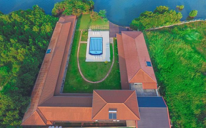 Nilakma Lagoon Hotel