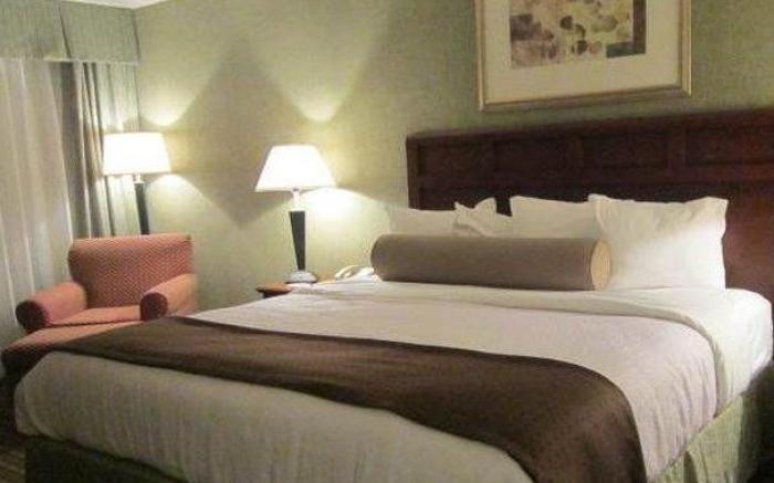 Baymont Inn & Suites