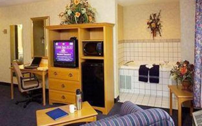 Holiday Inn Express Fargo - West Acres By IHG