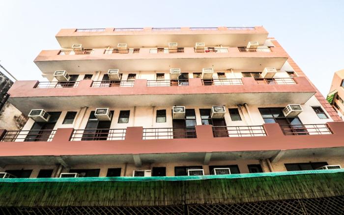 Hotel O Avni Residency