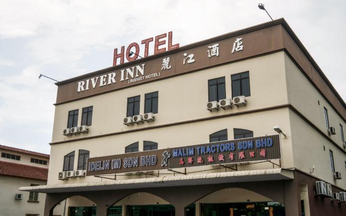 OYO 301 River Inn Hotel