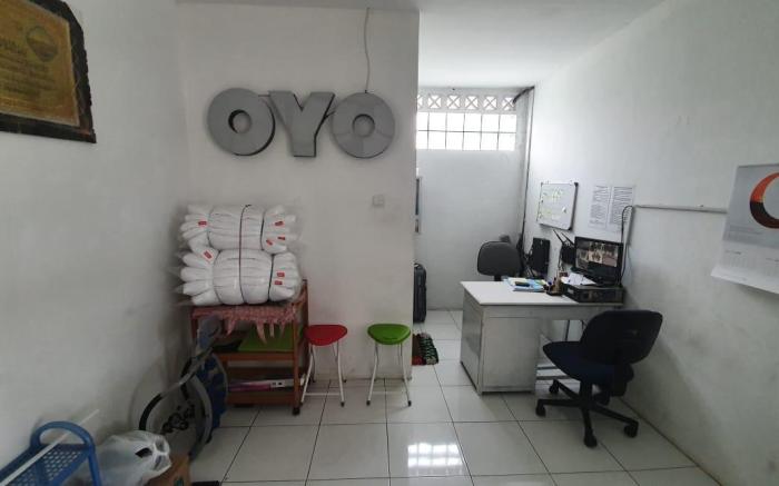 OYO 1599 Naz Guesthouse Syariah