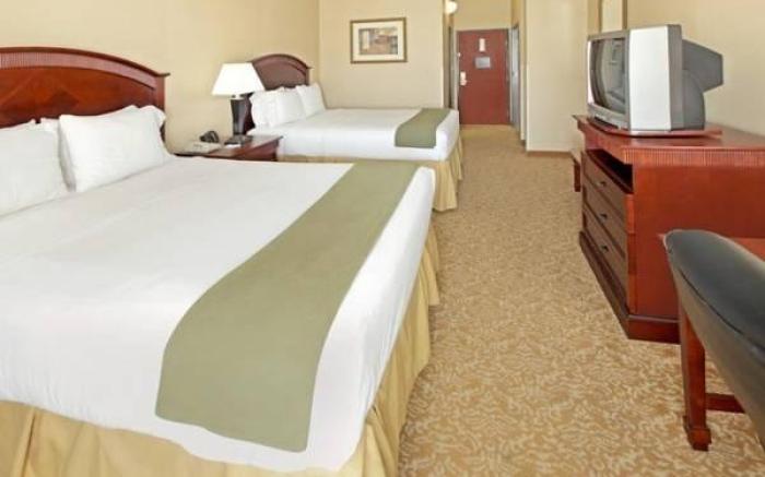 Holiday Inn Express Hotel & Suites Bentonville By IHG