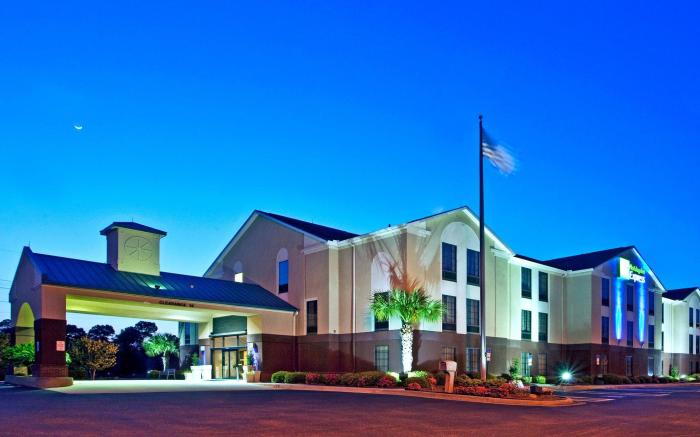 Holiday Inn Express & Suites Milton East I-10 By IHG