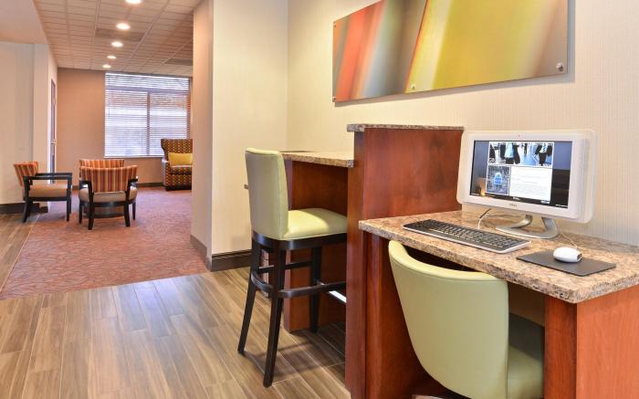 Holiday Inn Express Portland West/Hillsboro By IHG