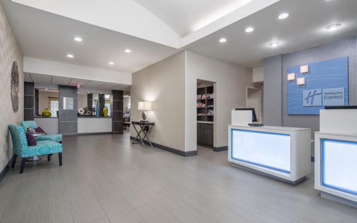 Holiday Inn Express Hotel & Suites Ames By IHG