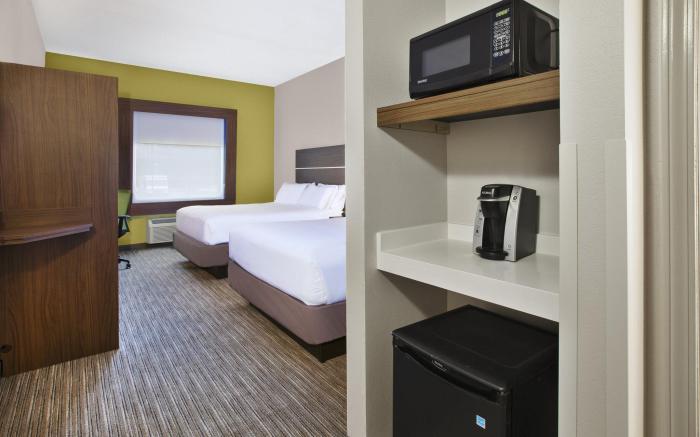Holiday Inn Express Hotel & Suites Manchester Conference Center By IHG