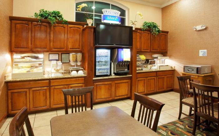 Holiday Inn Express- West Sacramento By IHG