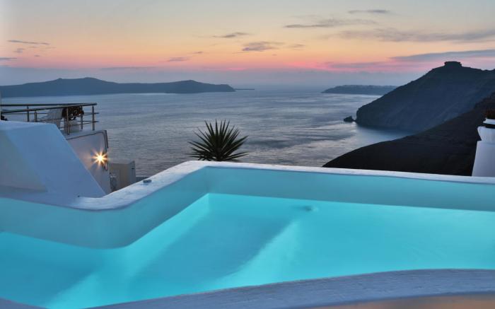 Trieris Villa & Suites