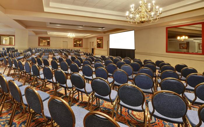 Four Points by Sheraton St. Catharines Niagara Suites