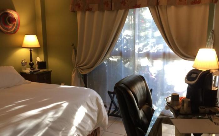 Dickinson Guest House