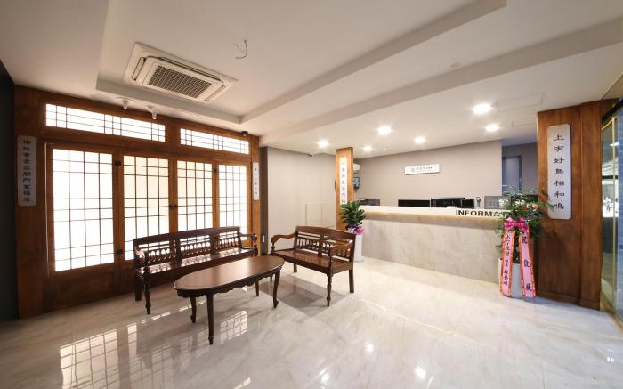 Hotel LeeSunDeok                                                                          