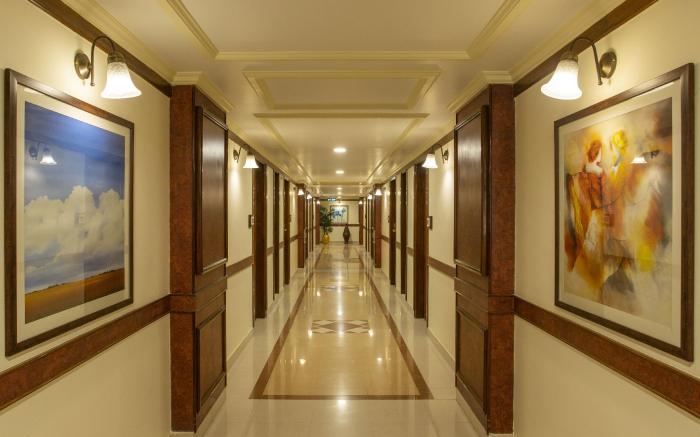 Hotel The Grand Regency