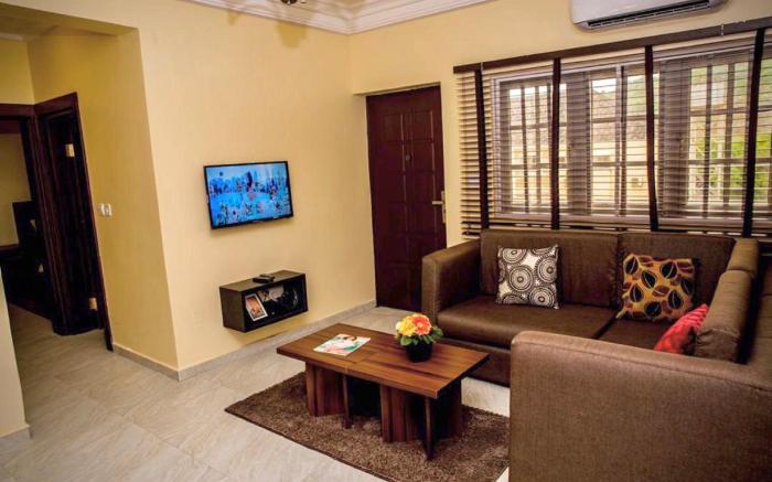 Tennys Place Apartments GARKI