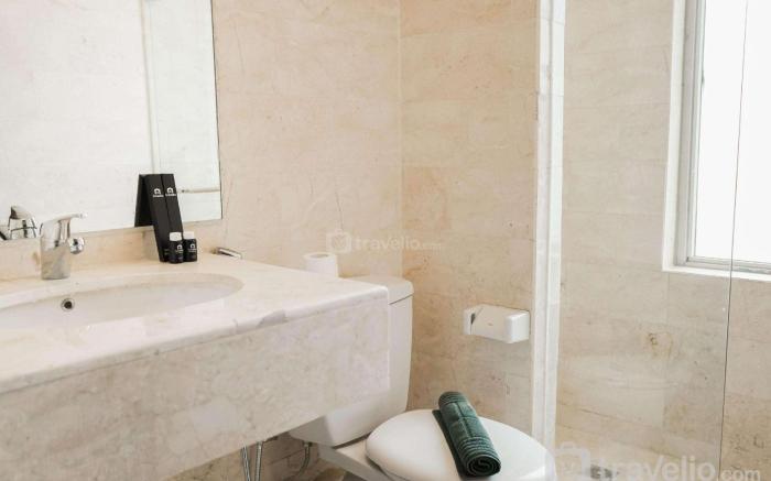 Exclusive 2BR @ The Empyreal Apartment By Travelio